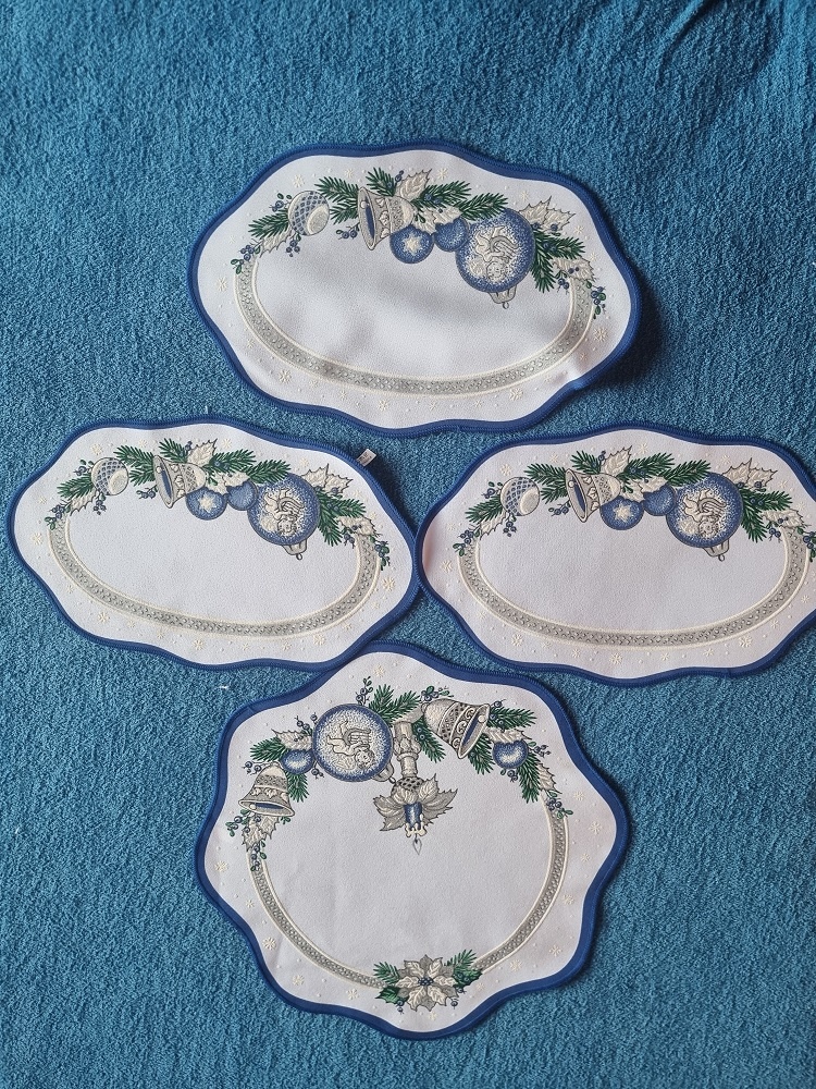 Predám vianočné prestieranie