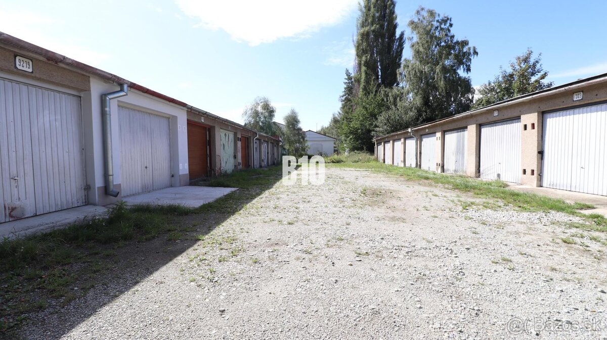 Novinka Garáž na ulici Štefániková