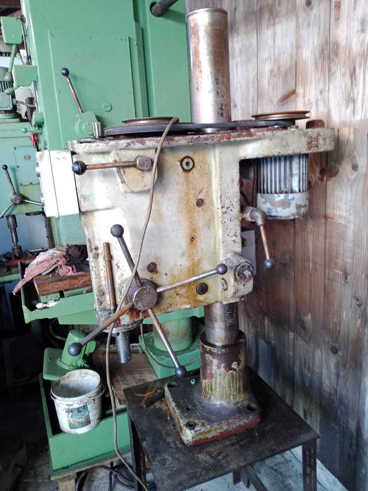 vŕtačka stojanová TOS, typ VS 20