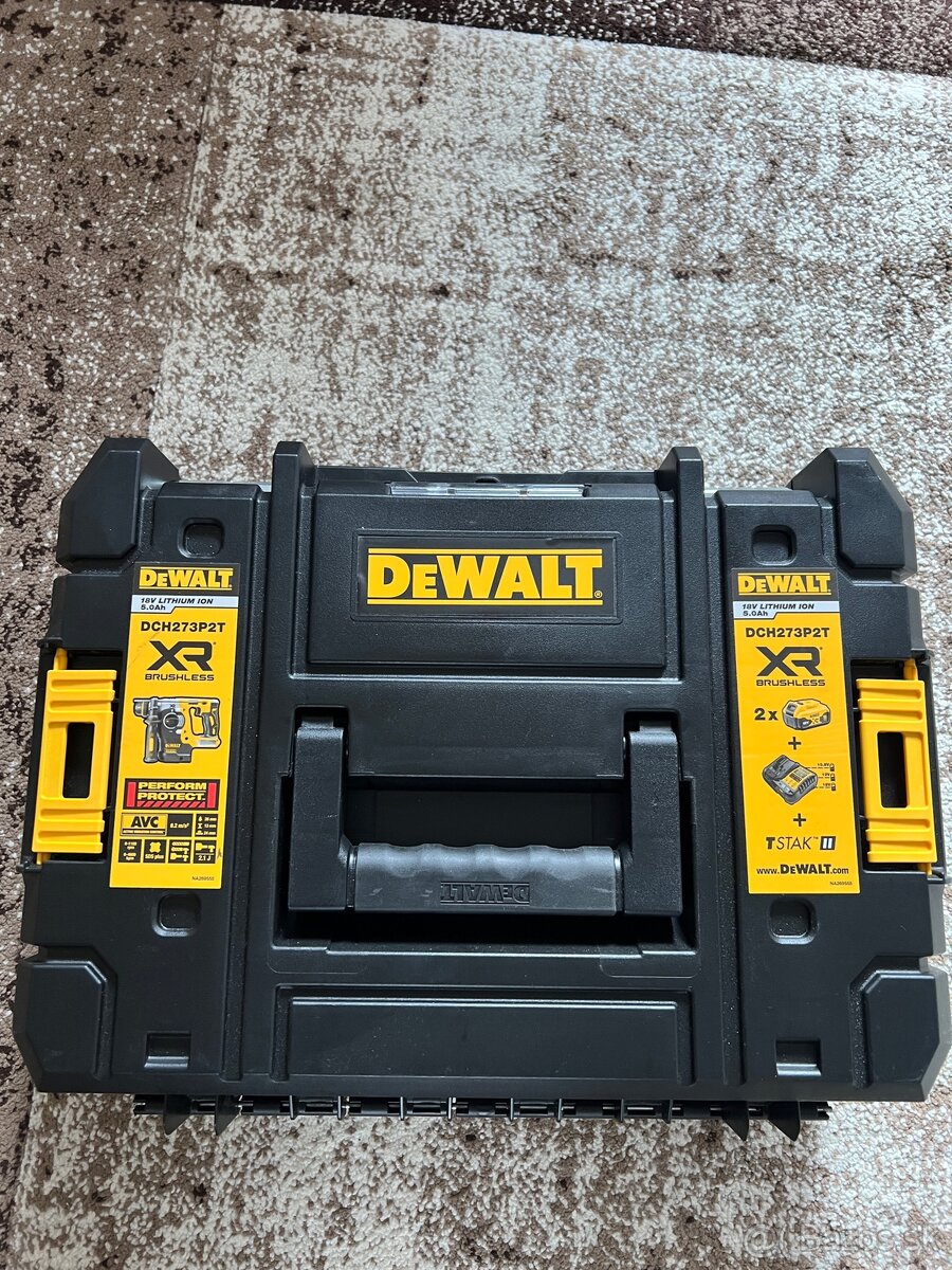 Nové Dewalt kombinovane kladivo DCH273P2T