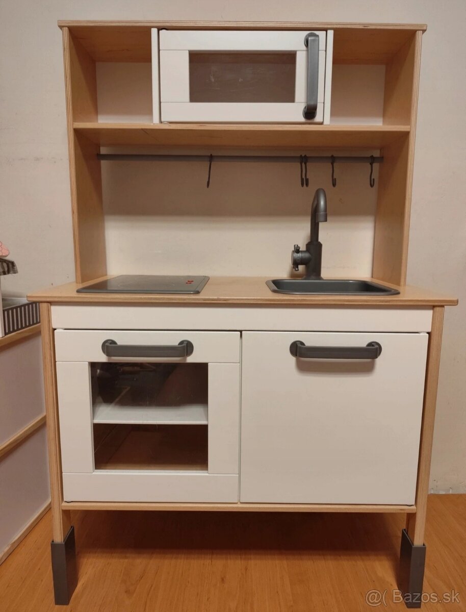 Detská drevená kuchynka Ikea Duktig