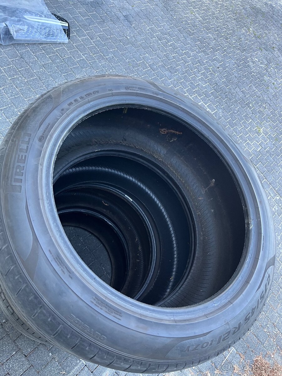 275/45/R21 pneu Pirelli rok 2019
