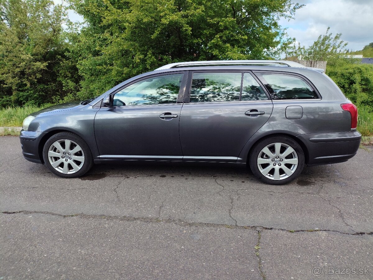 Toyota Avensis 2,0 diesel