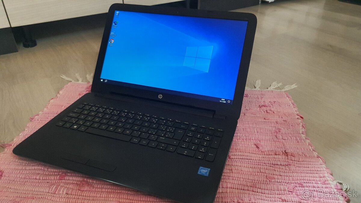 Hp Pavilion 15/8Gb Ram/batéria nová /15.6LED/Win10