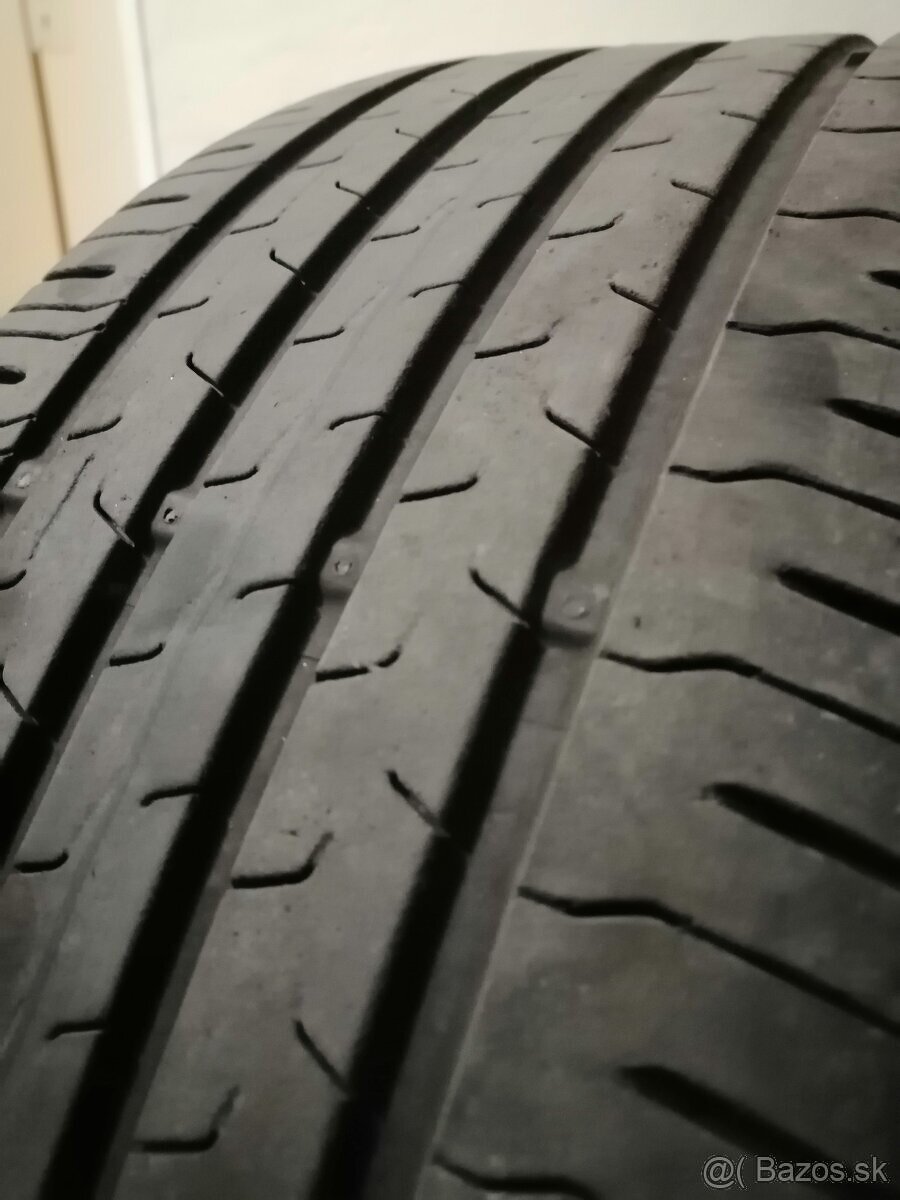 235/55 R 18 XL