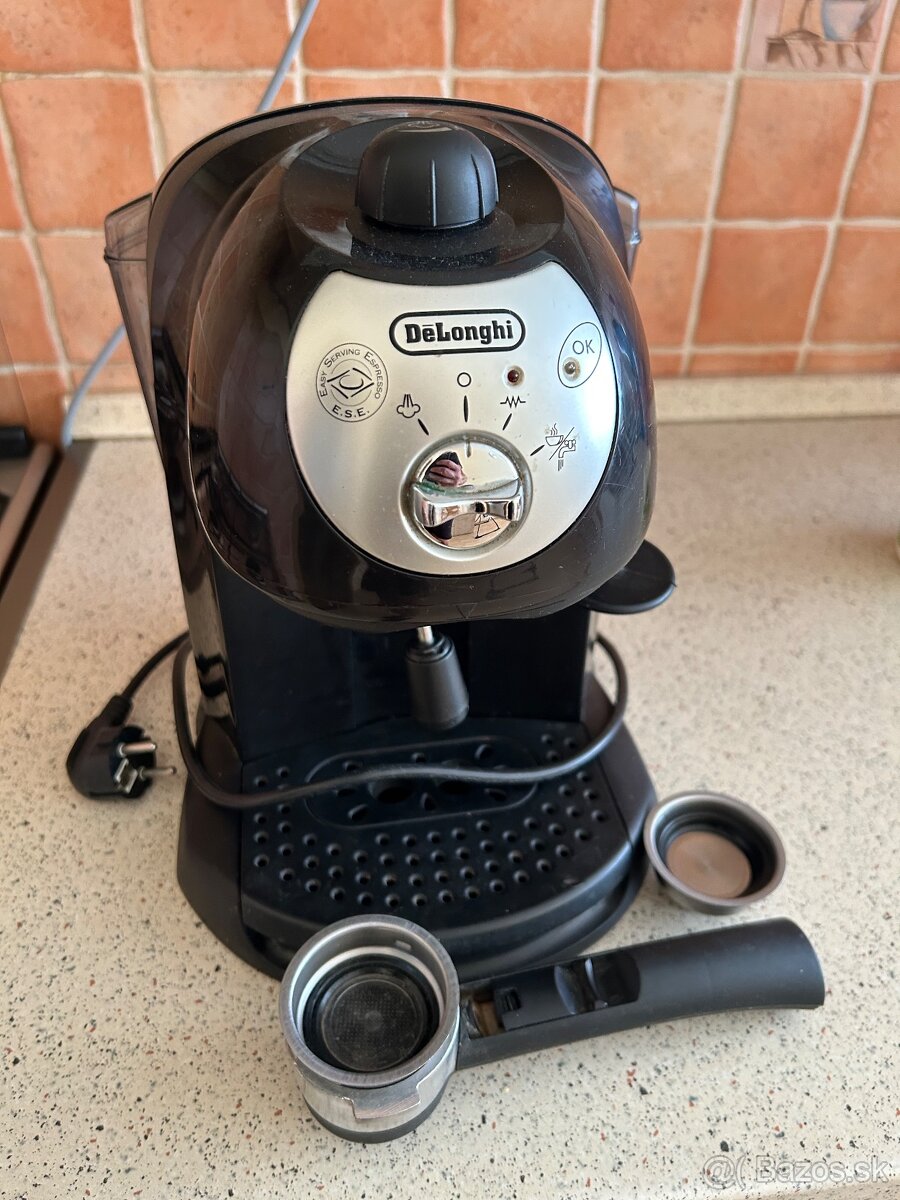 Delonghi pakovy kavovar