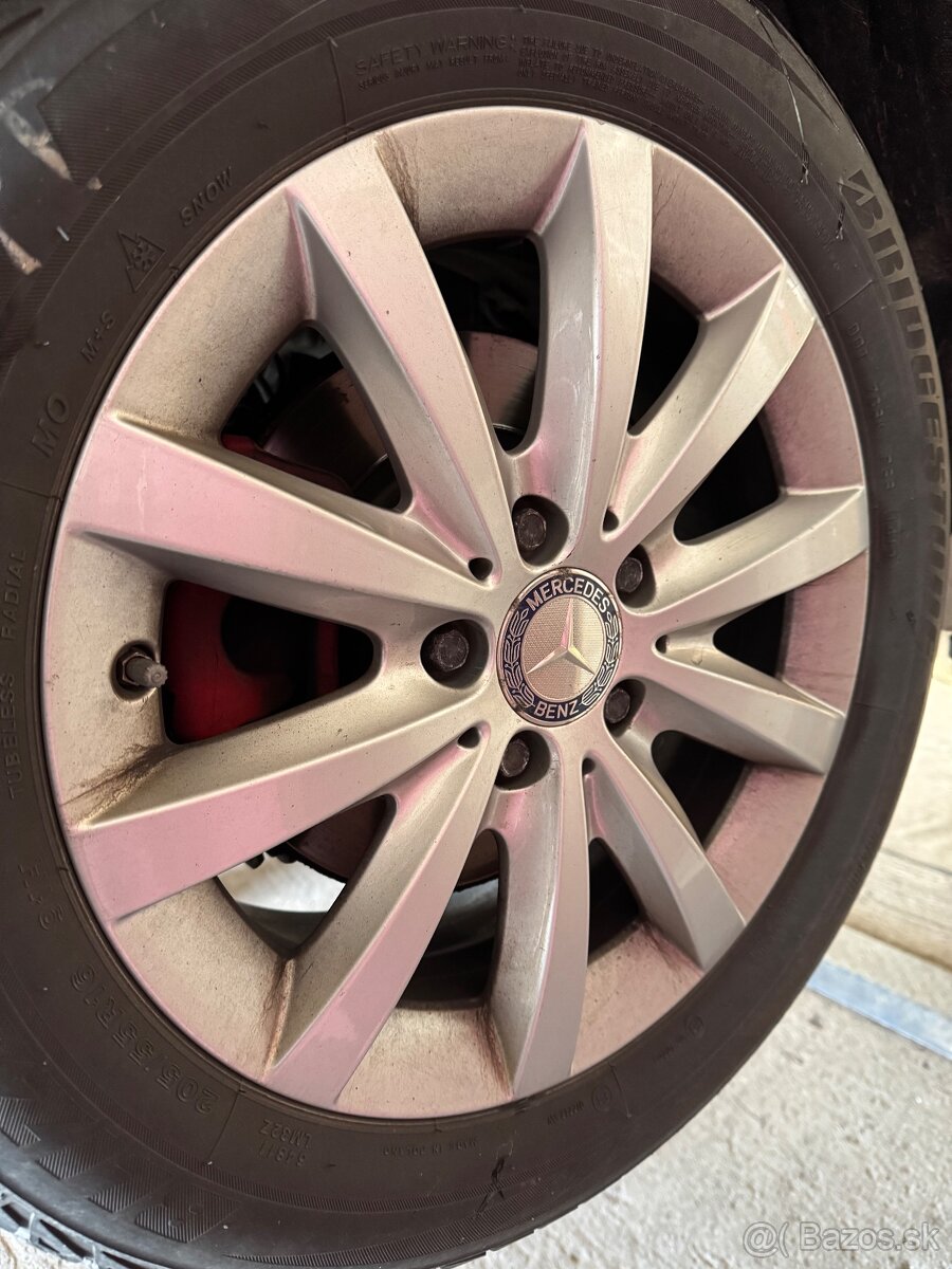 Predám 4x zimné pneumatiky plus mercedes elektróny R16