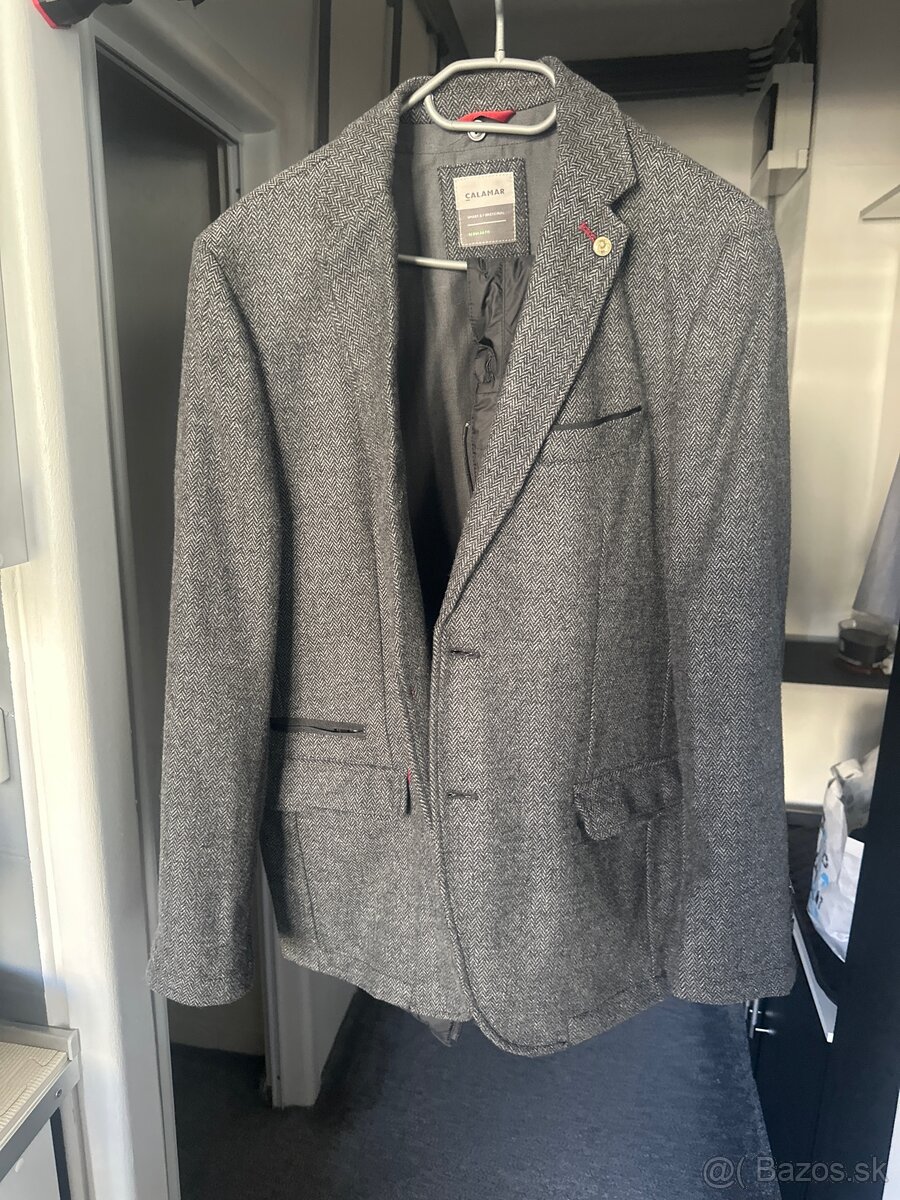 Pánsky krátky elegantný kabátik