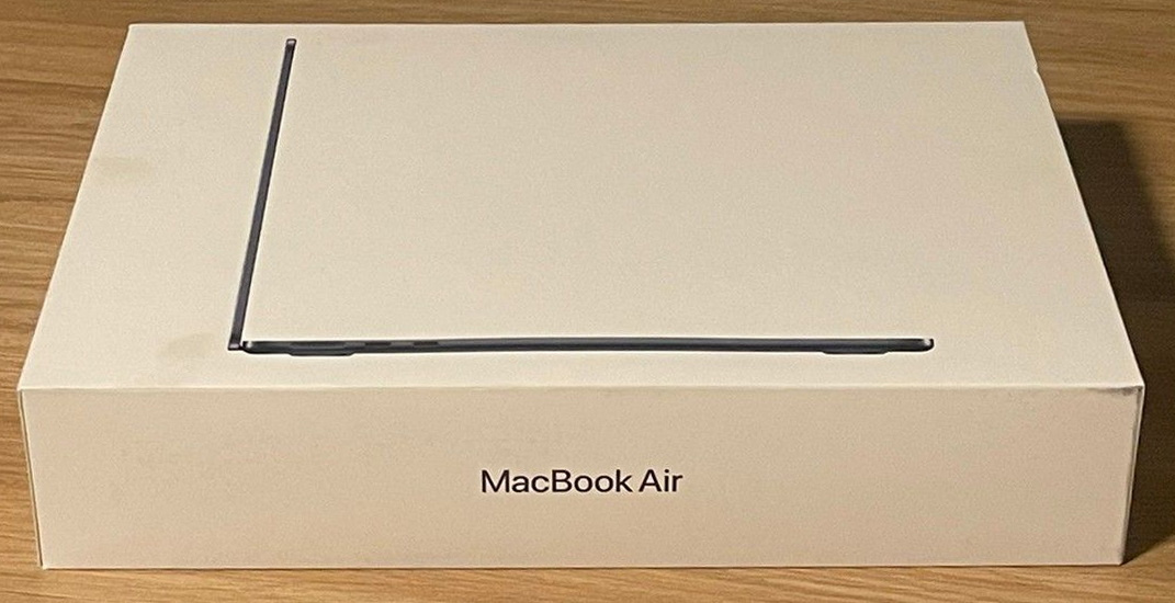 MacBook Air 13 Apple M4 / M3 - Nebeský modrý / Strieborný