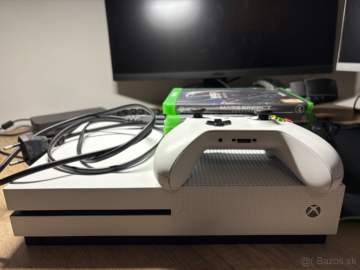 Xbox ONE S
