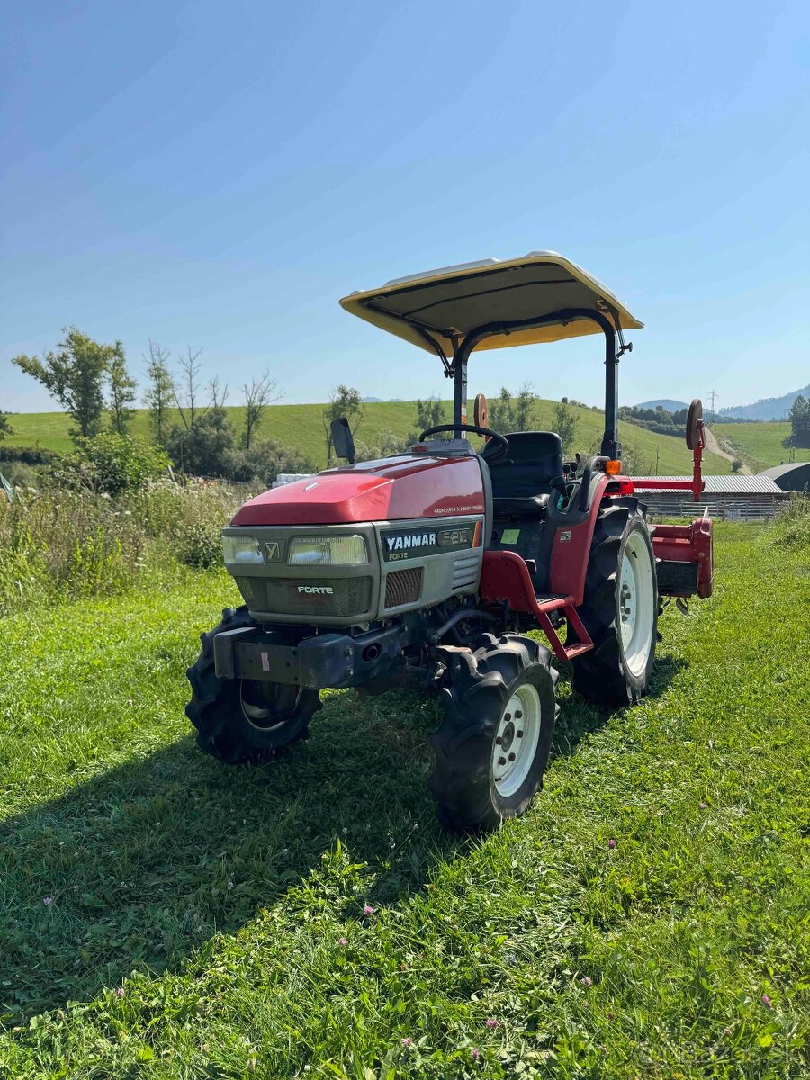 Japonský malotraktor YANMAR F210 s rotavátorom
