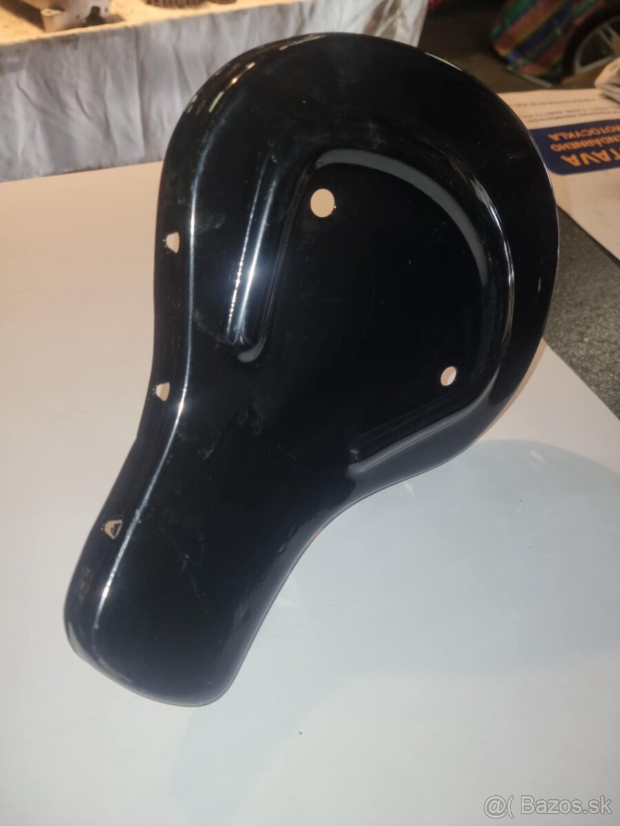 predám podsedadlové plechy na babettu B210