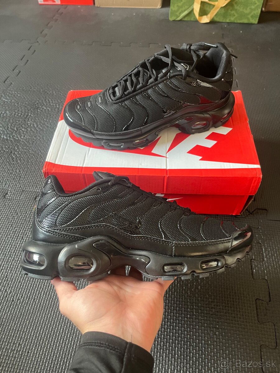 Nike Tn Cierny