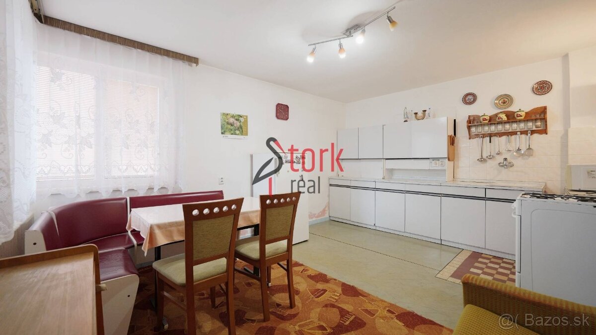 Rezervované - rodinný dom s krásnym pozemkom v obci Zbyňov