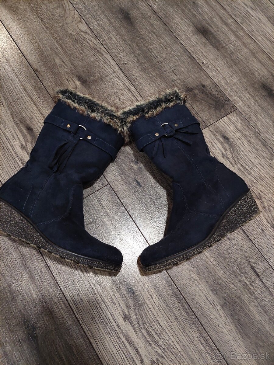 Dievčenské vysoké čižmy veľ.35