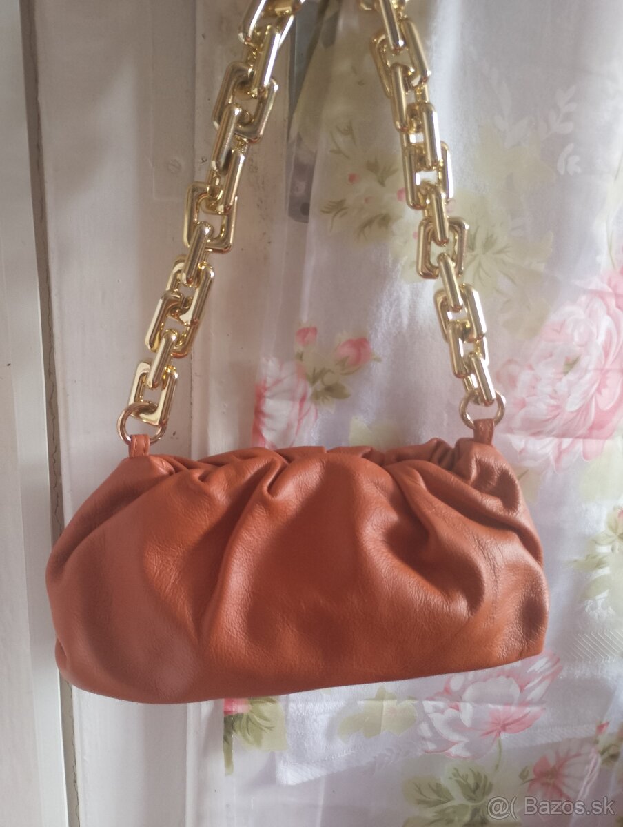 Hnedá kožená kabelka 3