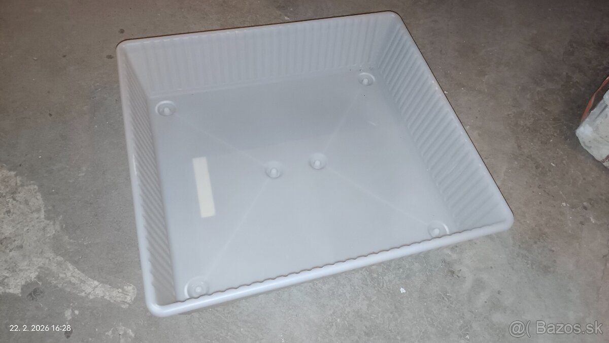 Predám úložné boxy IKEA