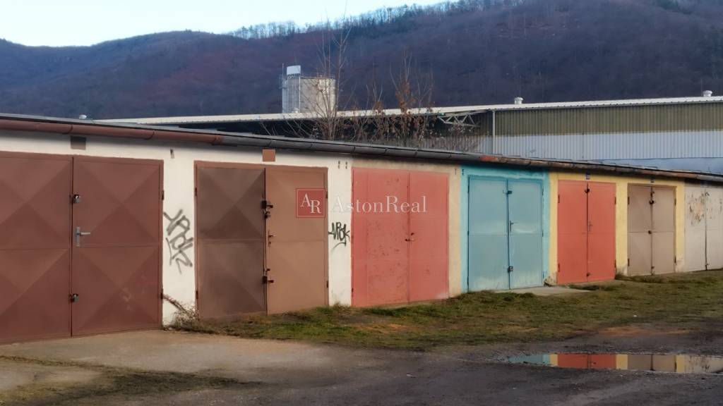 PREDANÁGARÁŽ. Ozvite sa mi , PREDÁM aj Vašu nehnuteľnosť