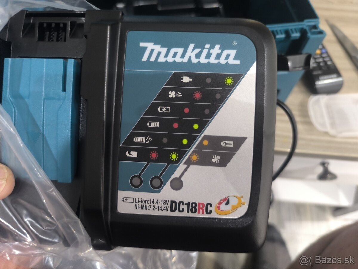 Makita DC18RC
