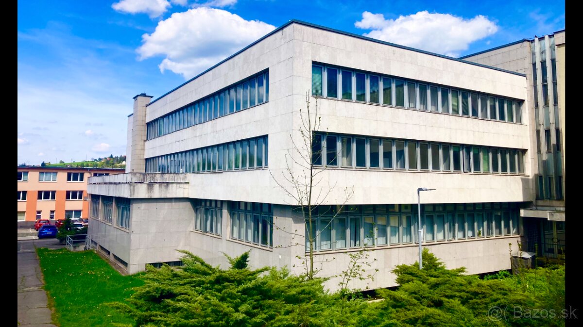Centrum Čadce Obchodno,administrativne,ambulancie alebo ine