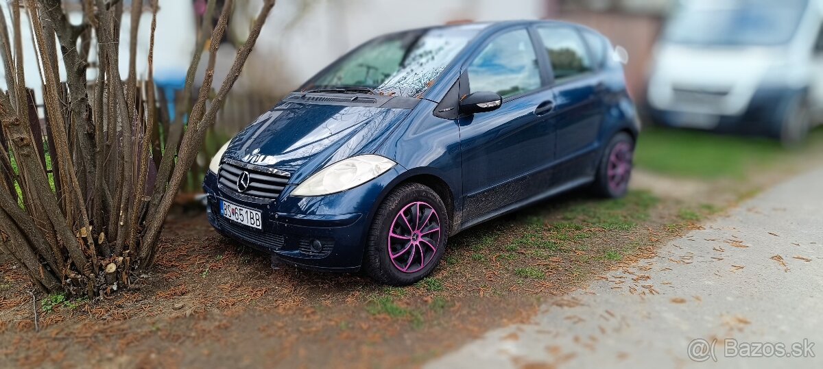 Predám nepojazdne-na náhradné diely Mercedes B A150