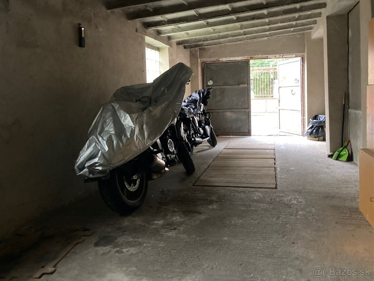 Parkovanie pre motorku