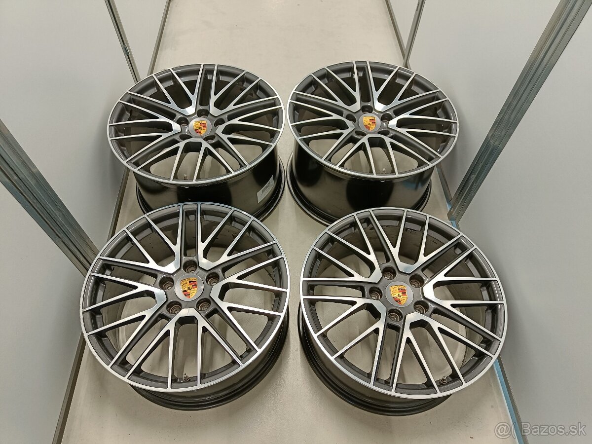 Porsche 911 992 Targa, Carrera,Turbo disky R20 / R21