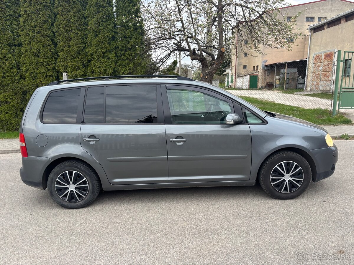 VOLKSWAGEN TOURAN 2.0 Tdi