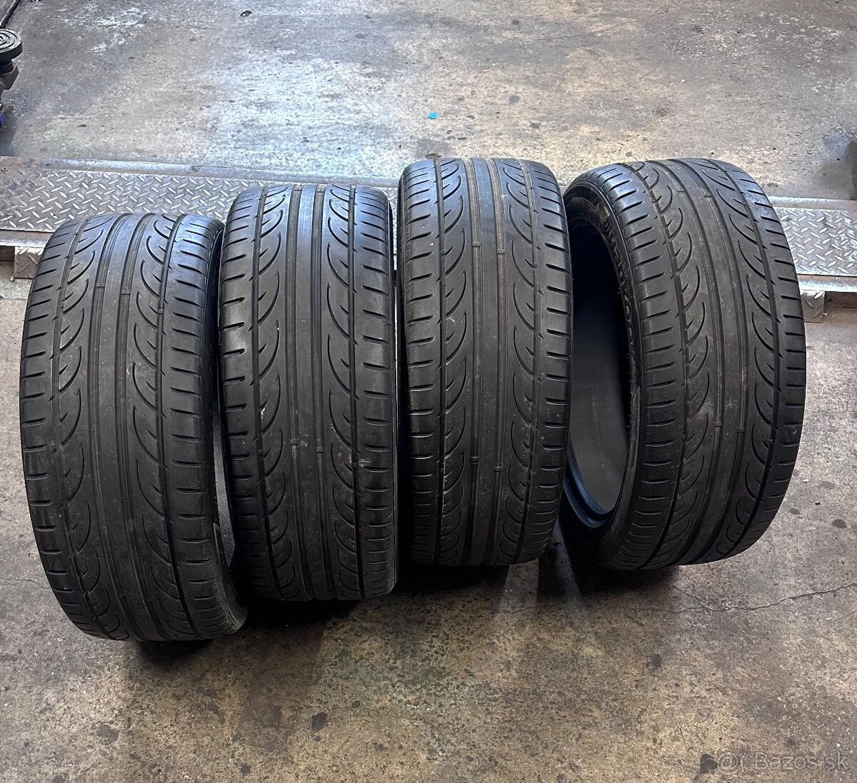 HANKOOK Ventus V12 evo2 245/45 r18