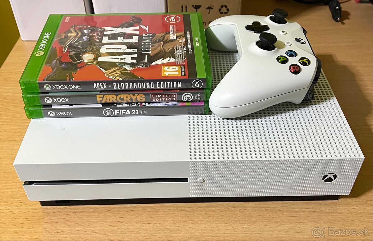 Xbox One S 1tb + 3 hry #1