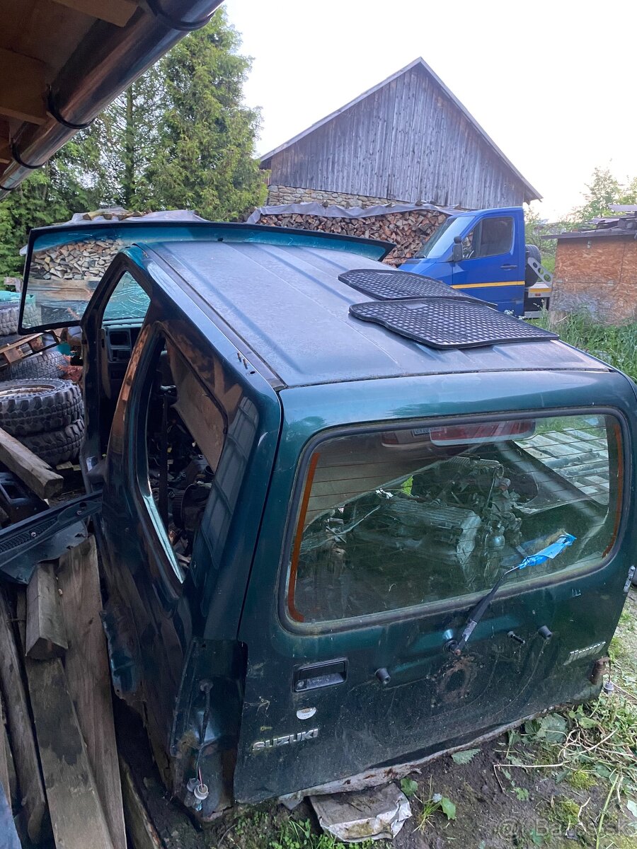 Suzuki Jimny karoséria