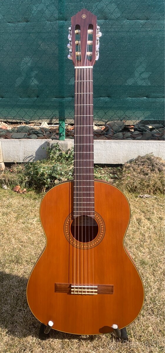 Akustická gitara YAMAHA CG122MC