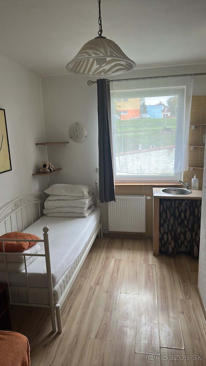 Prenájom: Garsónka v obci Veľký Slavkov