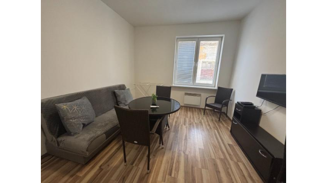 Ubytovanie priamo v centre Piešťan - samostatný 4-izbový byt