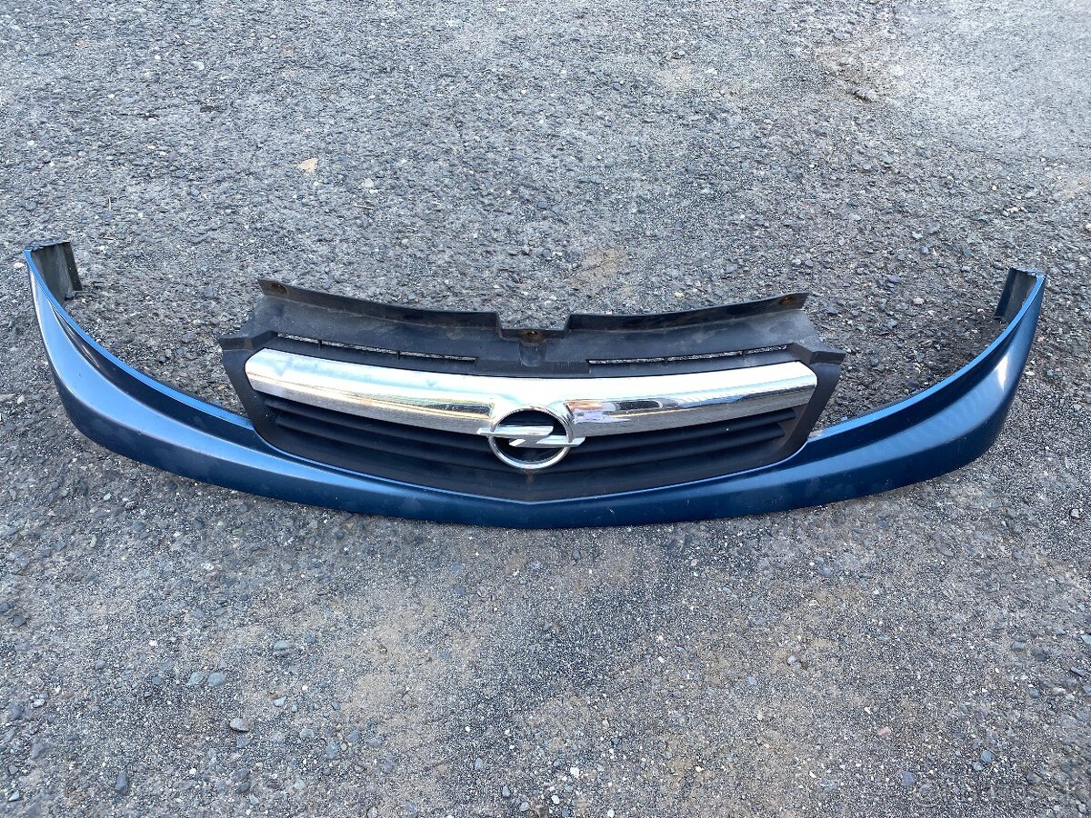 Maska renault trafic vivaro 2001-2006 + lift