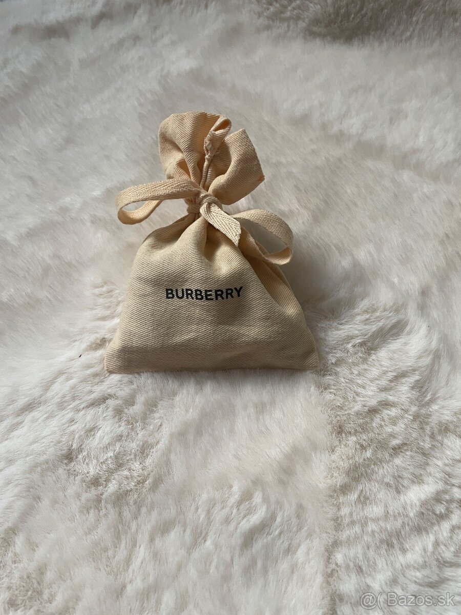 Chladiace kocky do pitia Burberry