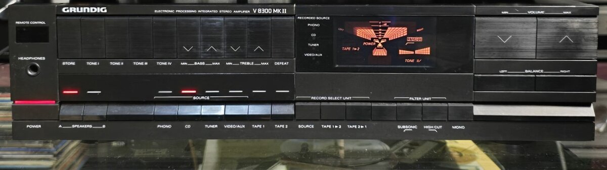 GRUNGIG V8300 MKII vintage zosilňovač