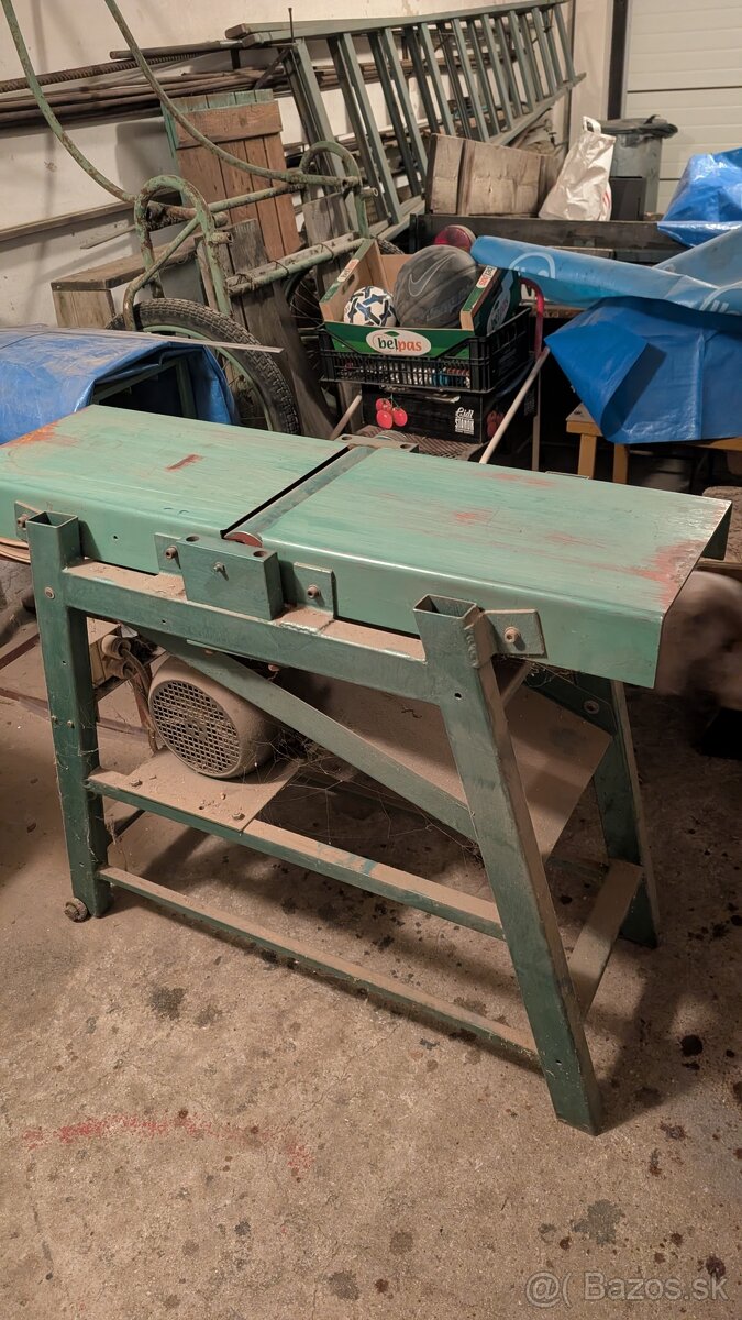 Hobľovačka na drevo