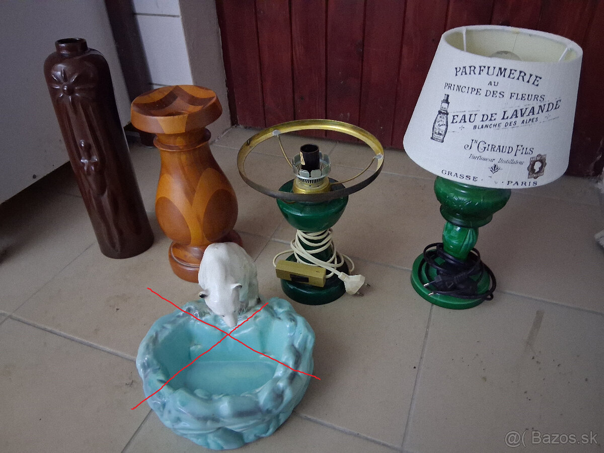 Malachitová stolová lampa