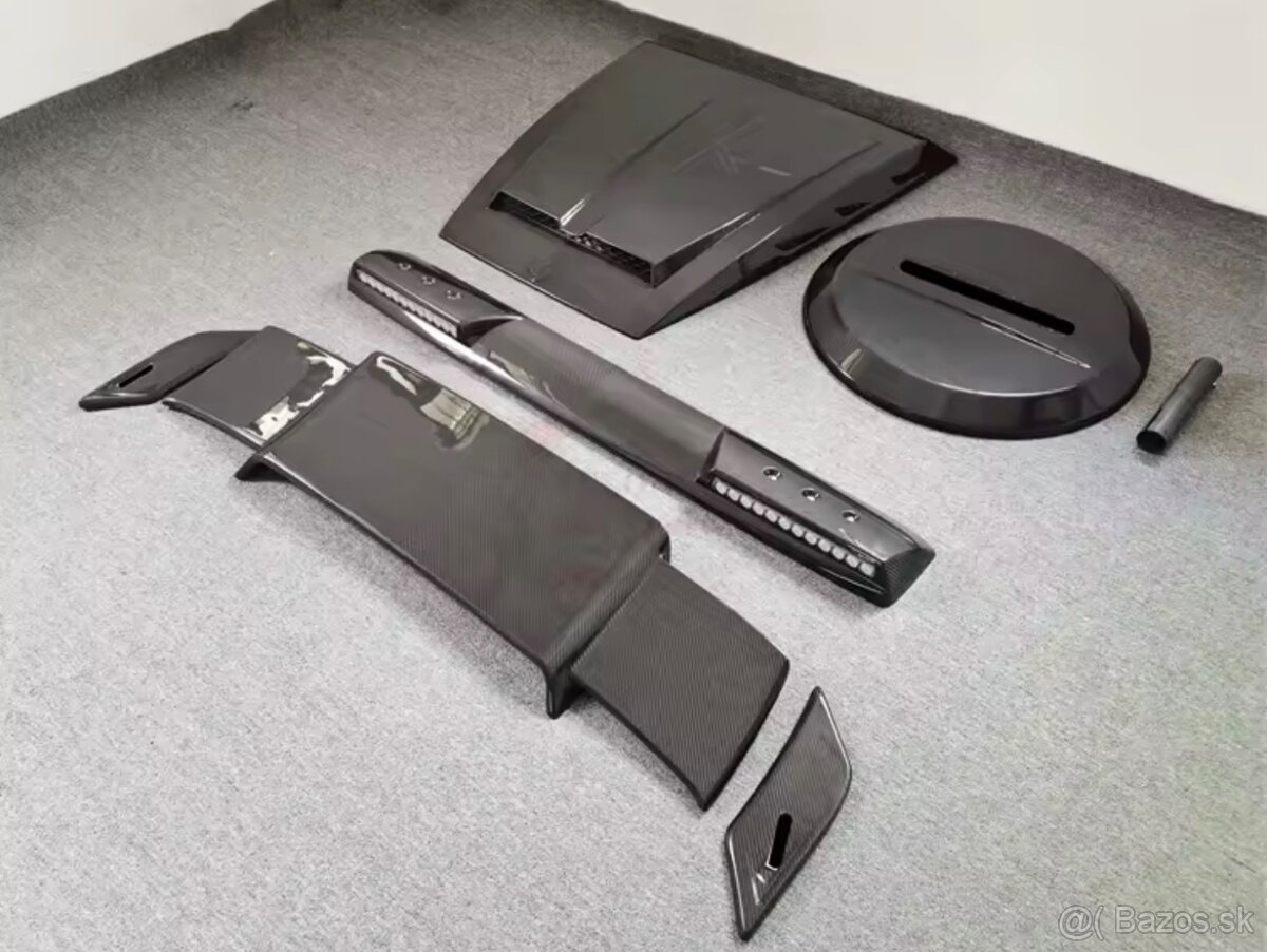 Mercedes G Brabus doplnky kapota led rampa krídlo spoiler
