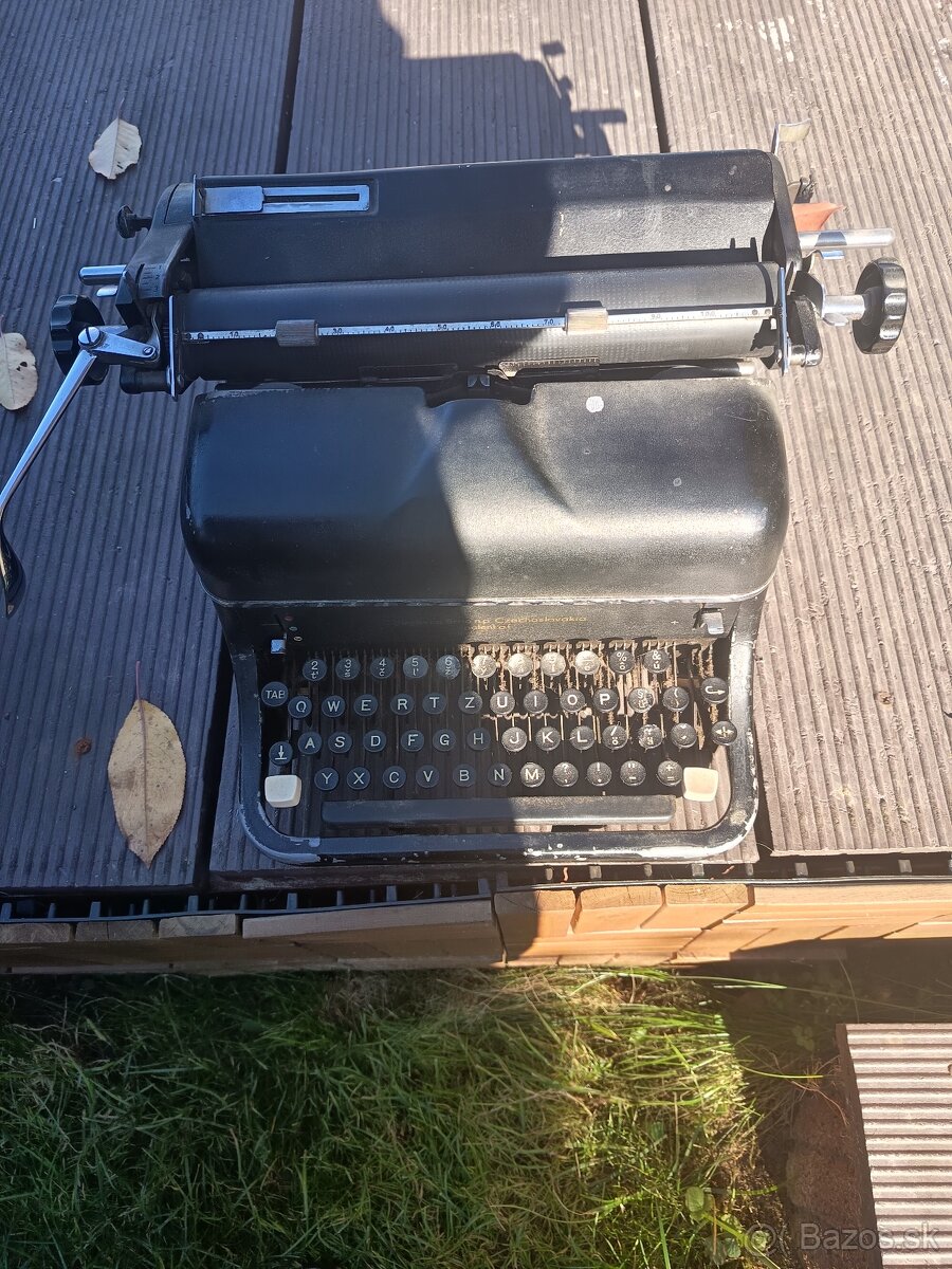 Predám písací stroj