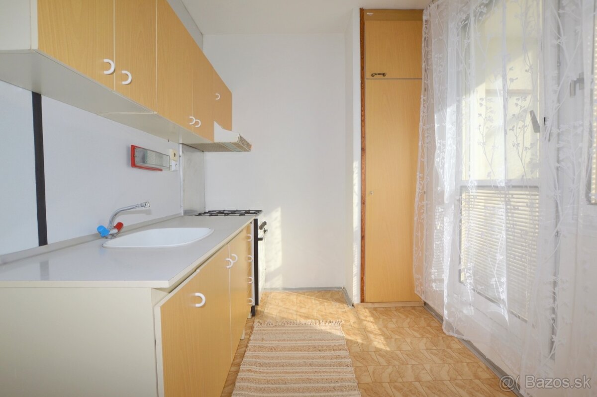 NA PREDAJ | 3 izbový byt s loggiou, 70 m2, Nová Lesná