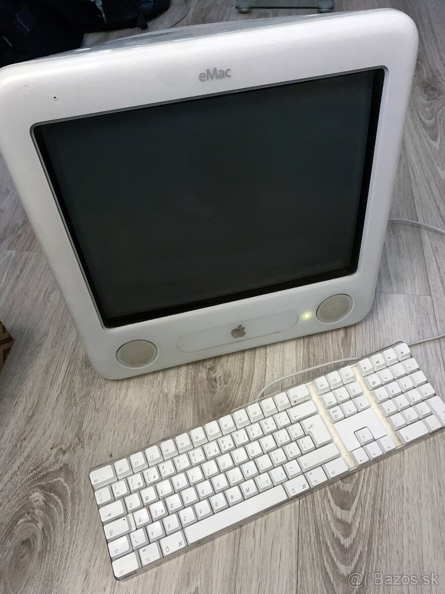 Apple eMac G4/1.25 Ghz