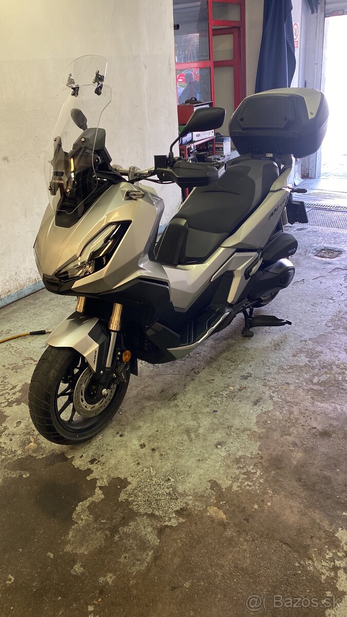 Honda ADV 350