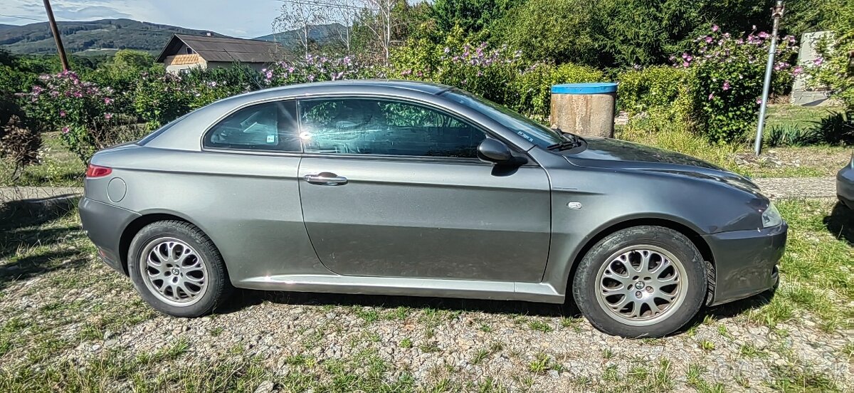 Alfa Romeo GT 2,0 benzin selespid ( AUTOMAT)