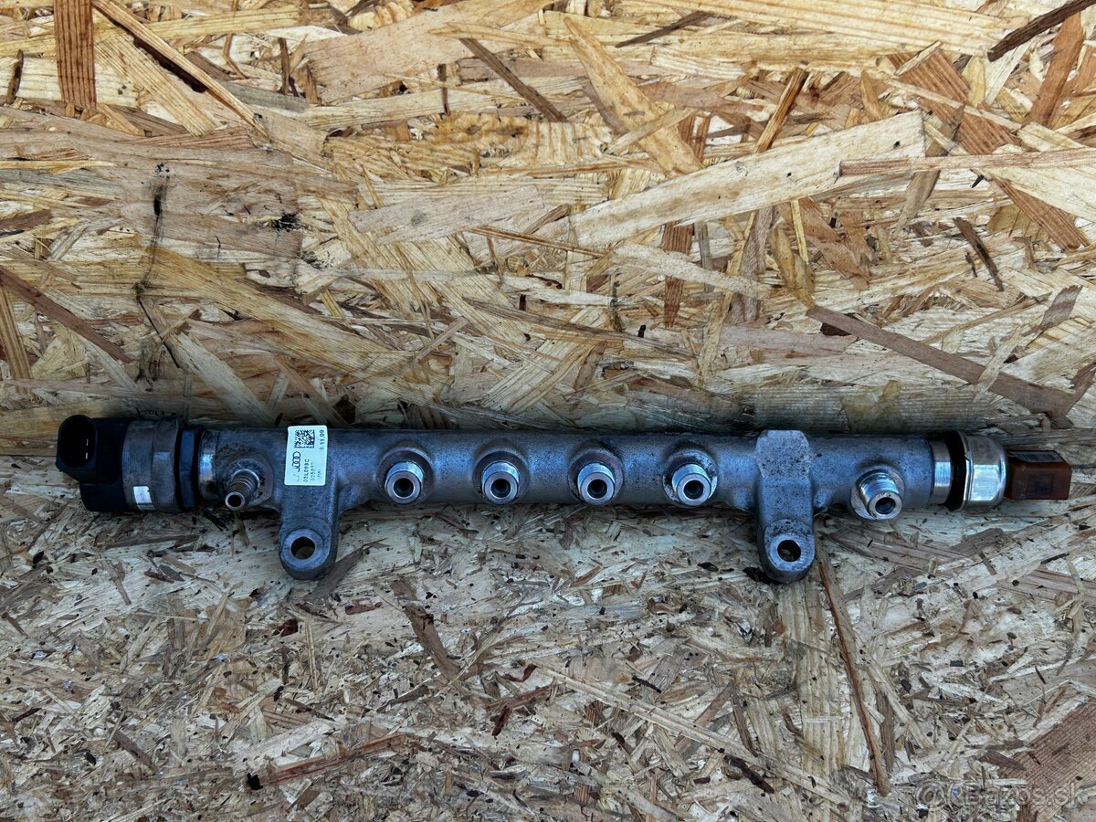 Palivová rampa 03L089C 2.0TDi Common Rail