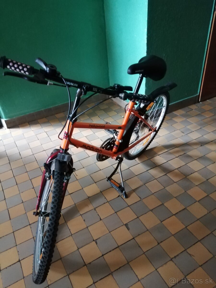 Dievčenský bicykel