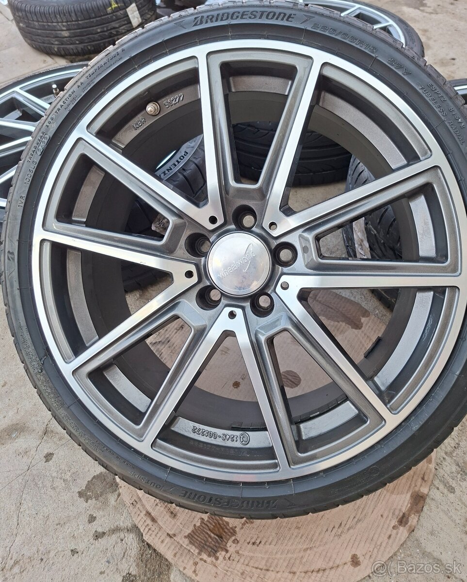 R18 Mercedes Audi Škoda Volkswagen