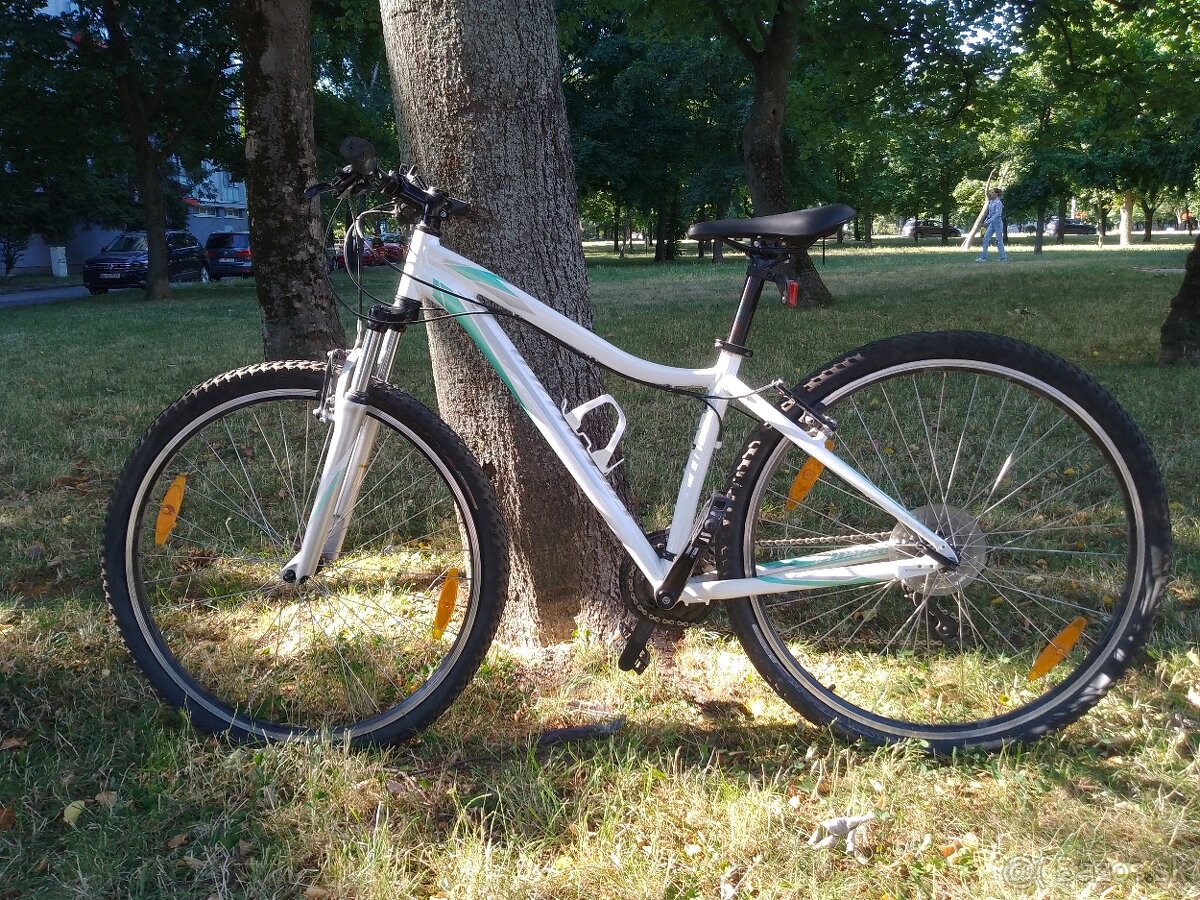 Predám dámsky horský bicykel Specialized Myka 29
