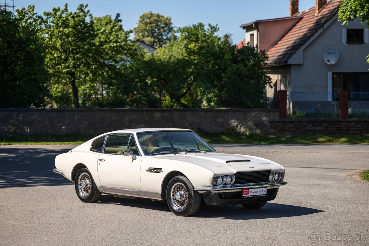 Aston Martin DBS 6